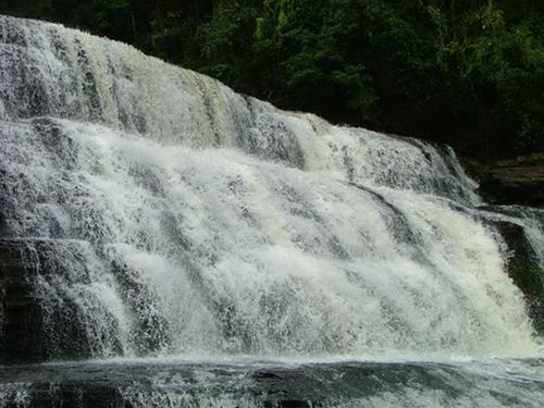 Contemplate Thuy Tien waterfall at Dak Lak